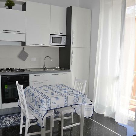 Il Nido Di Quarto Con Park Auto Macchine Piccole Segmento B Γένοβα Εξωτερικό φωτογραφία