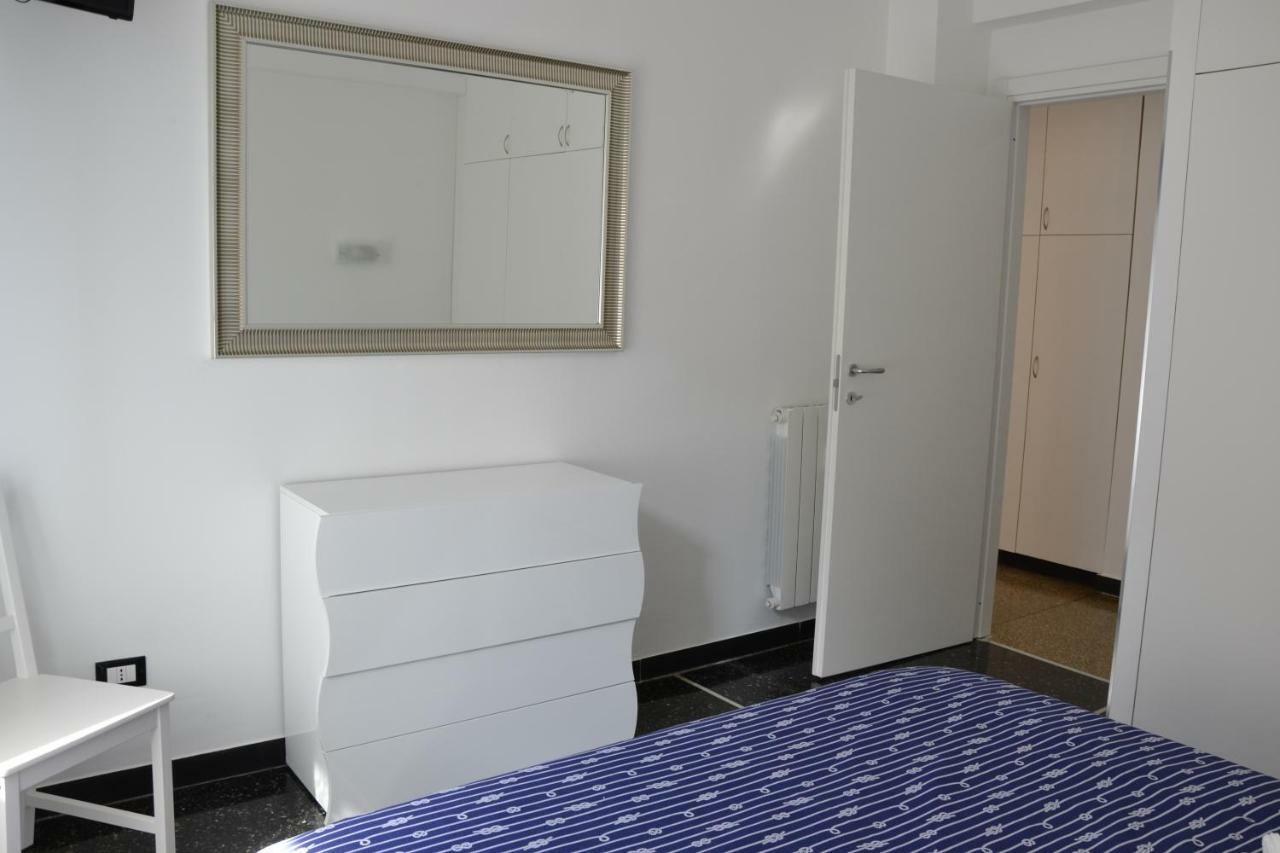 Il Nido Di Quarto Con Park Auto Macchine Piccole Segmento B Γένοβα Εξωτερικό φωτογραφία