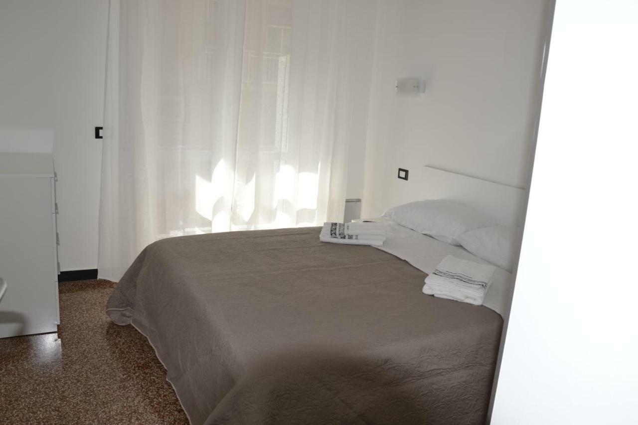 Il Nido Di Quarto Con Park Auto Macchine Piccole Segmento B Γένοβα Εξωτερικό φωτογραφία