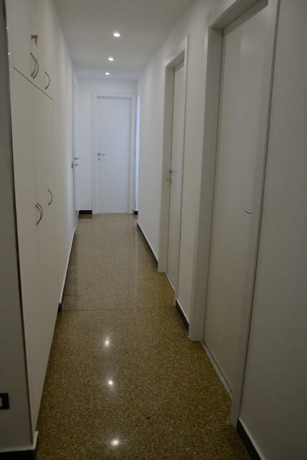 Il Nido Di Quarto Con Park Auto Macchine Piccole Segmento B Γένοβα Εξωτερικό φωτογραφία